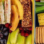 Po pracy bez wyrzutów: 12 szybkich i pysznych przekąsek na zdrowe doładowanie wieczoru