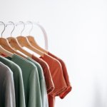 Znajdź swoje barwy: kolory ubrań, które podkreślą Twój typ urody