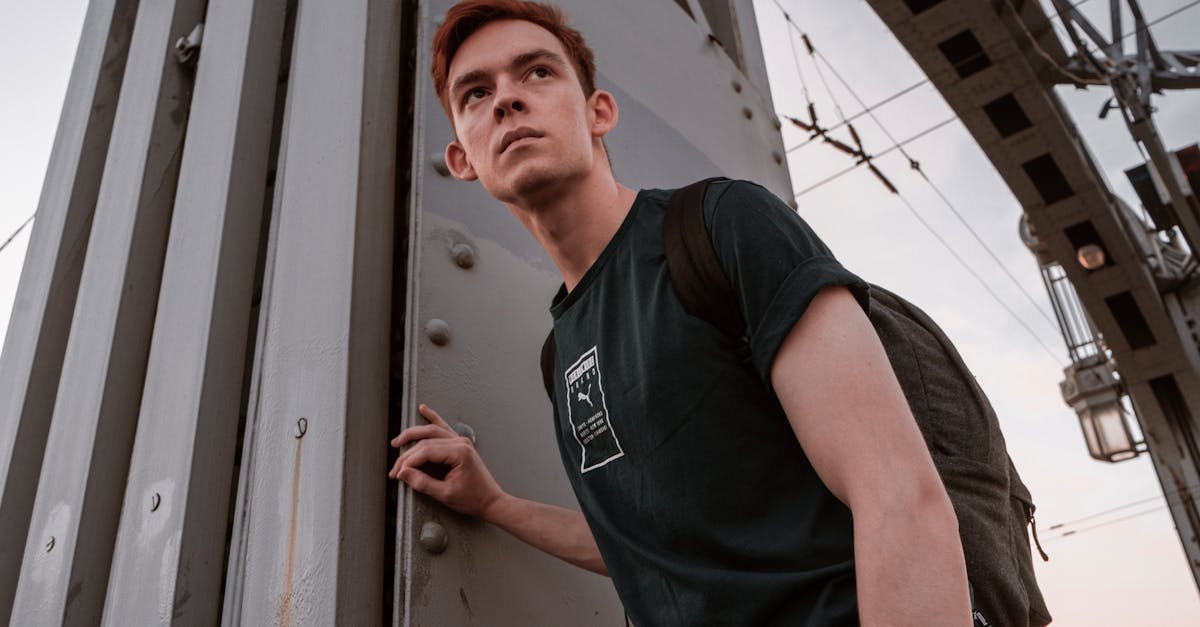 Miasto poza przewodnikiem: wyrusz tematycznym szlakiem ukrytych miejsc