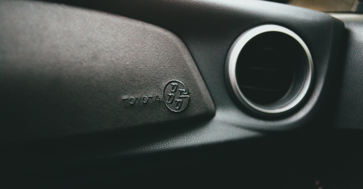 Świeży oddech dla Twojego auta: domowe sposoby na odgrzybienie klimatyzacji i czyste nawiewy