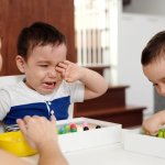 Gdy mały człowiek mówi: nie — łagodne i skuteczne sposoby na bunt dwulatka